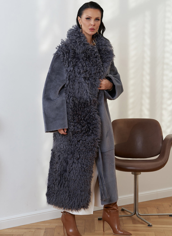 Длинная дубленка из натурального меха