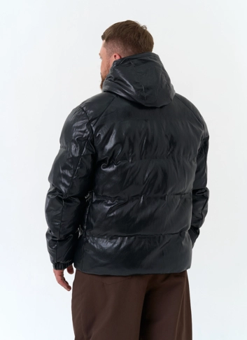 Мужской пуховик из эко кожи с капюшоном фото