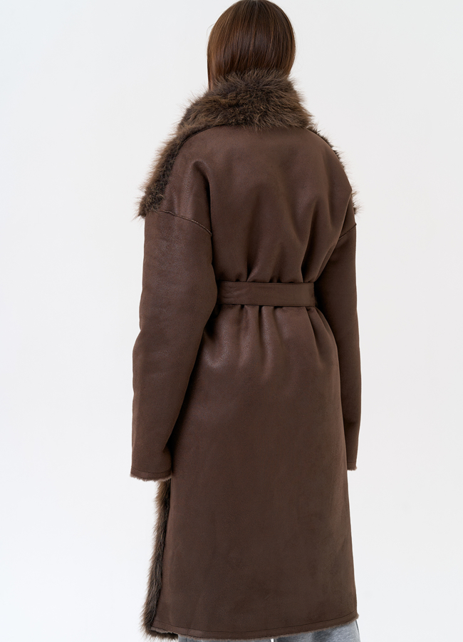 фото Женская дубленка из эко замши с отделкой из эко меха модель № 31326