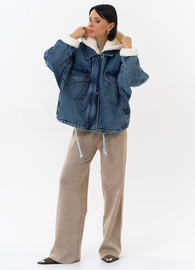 Женская утепленная джинсовая куртка с отделкой из эко меха модель № 31912 в рассрочку