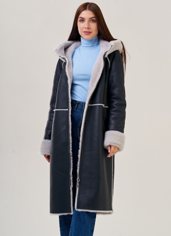 Женская дубленка с капюшоном