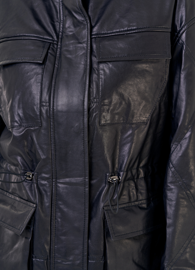 Женская кожаная куртка с капюшоном  модель № 23259 универмаг малина