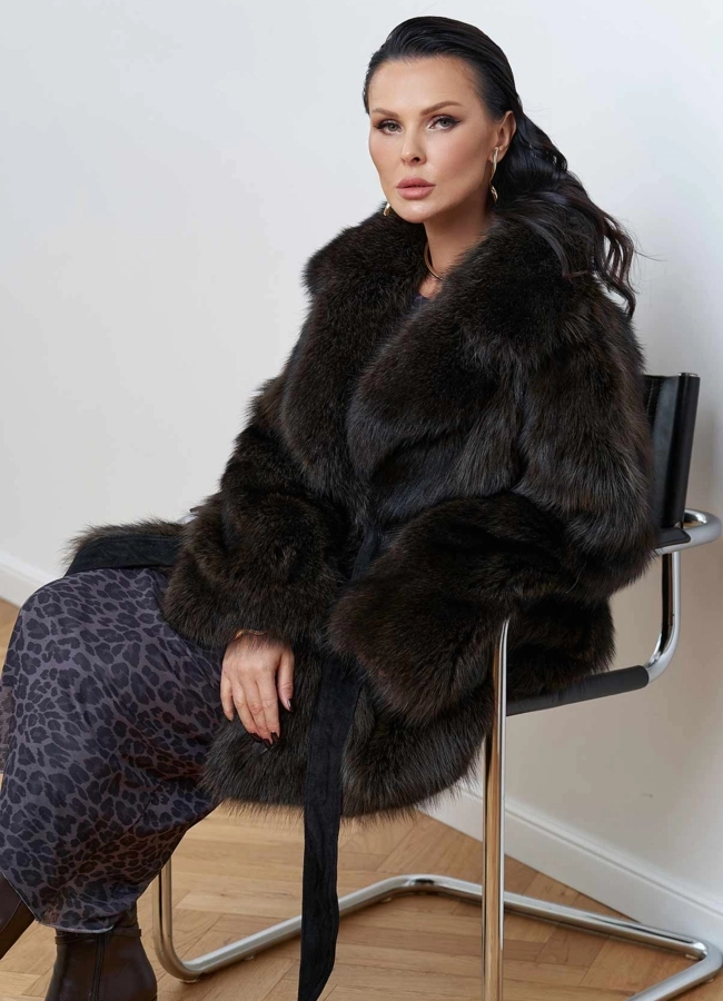 Шуба из меха канадского енота модель № 28885 в рассрочку