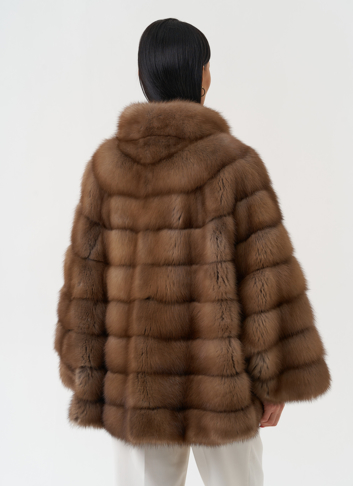 Шуба из куницы с воротником стойка