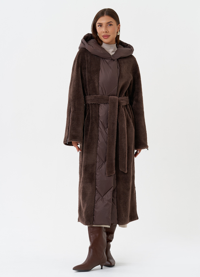 Комбинированное пальто на утеплении с капюшоном модель № 28538 меха малина
