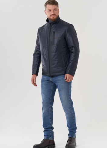 Мужская куртка синего цвета 