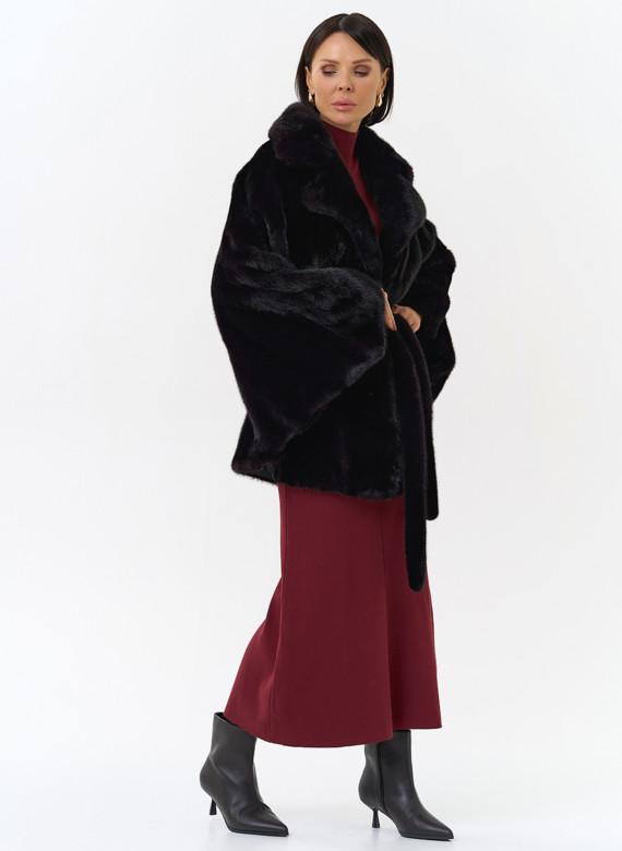 Шуба из меха норки с английским воротником в цвете баклажан