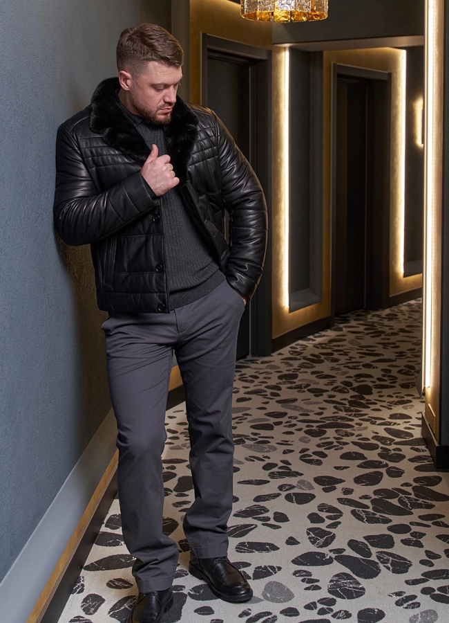 фото Утепленная кожаная куртка на пуговицах модель № 26181