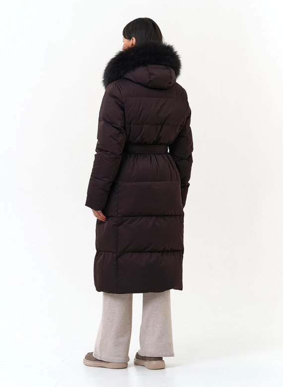 Женский пуховик с мехом песца на капюшоне фото