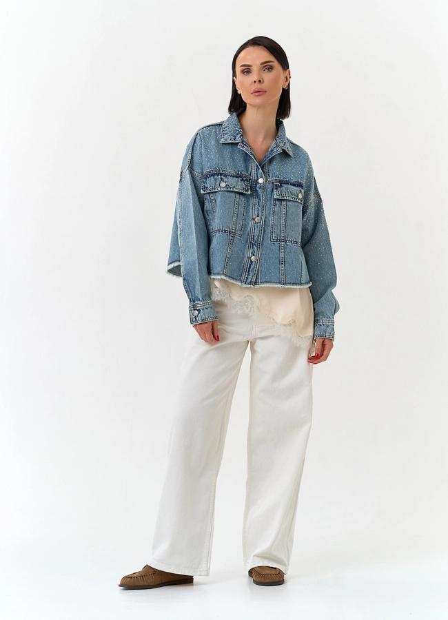 фото Женская джинсовая куртка со стразами модель № 33127
